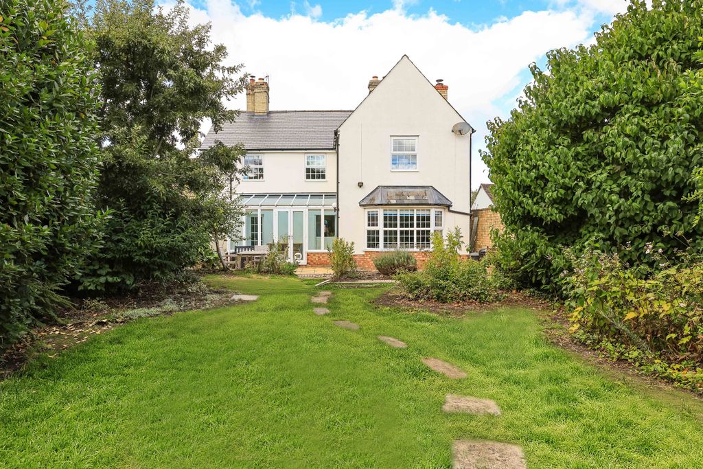 Property photo 1 of 25