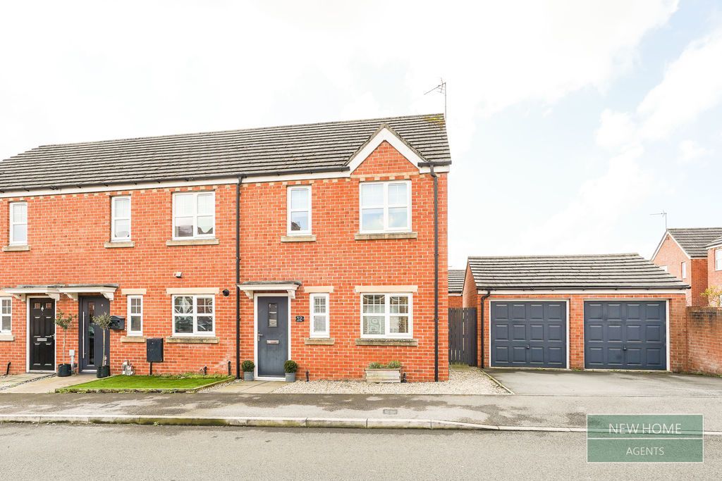 Property photo 1 of 16 Photo 15