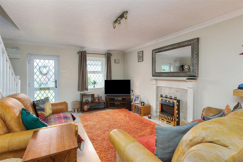Property photo 3 of 15