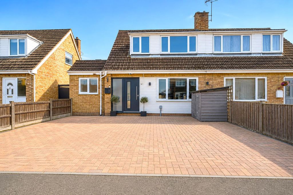 Property photo 1 of 21 Frontage