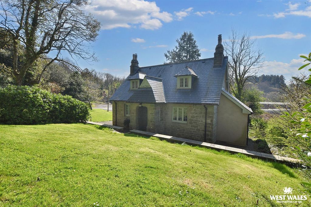 Property photo 2 of 25 25 (4).Jpg