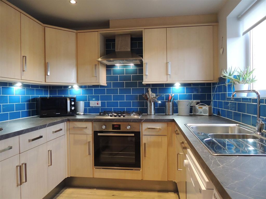 Property photo 2 of 26 Kitchen 1.Jpg