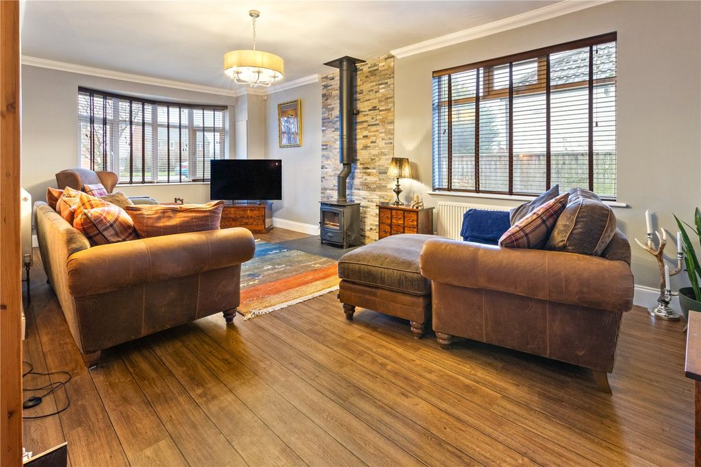 Property photo 3 of 36 Picture No. 19