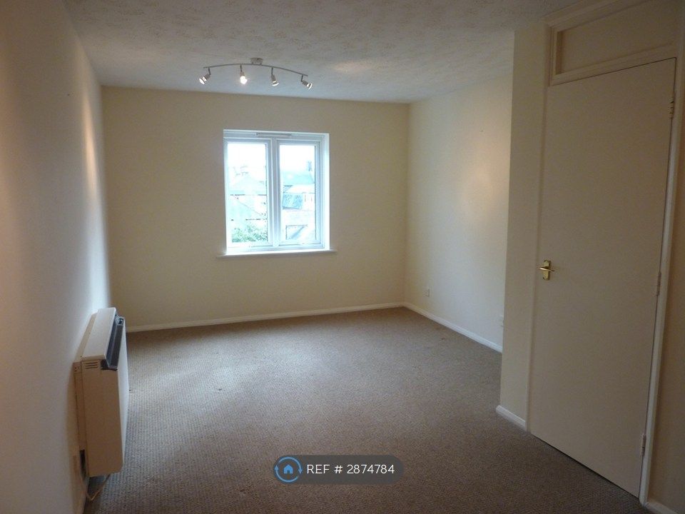 Property photo 2 of 7 Lounge