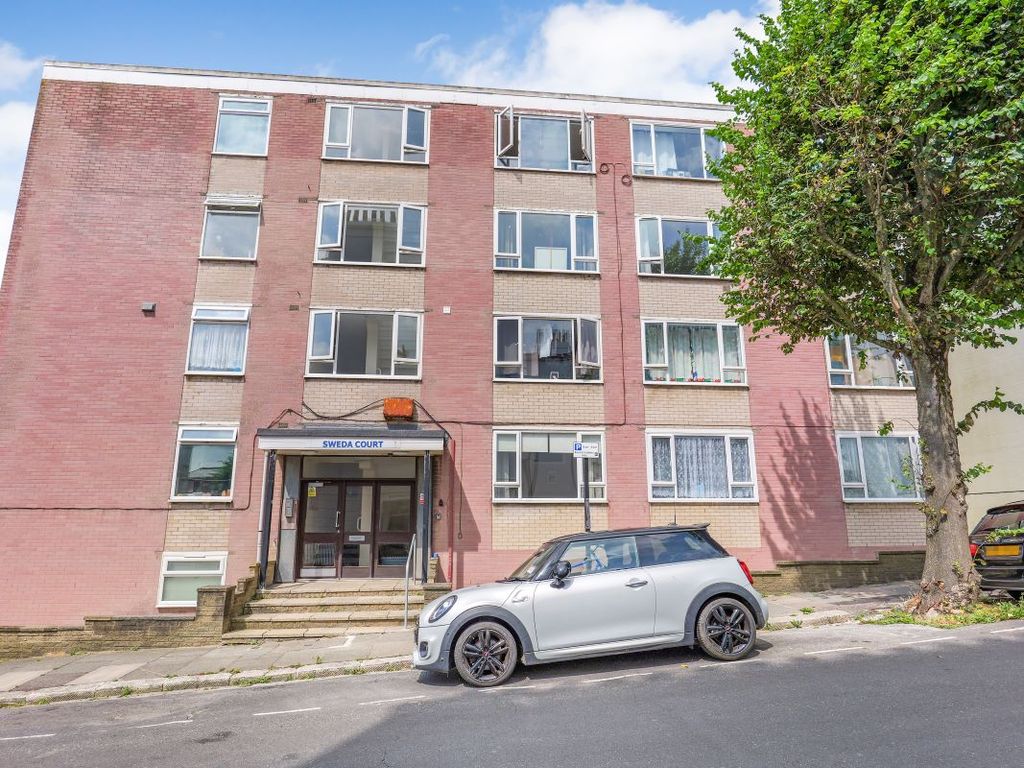 Property photo 2 of 7