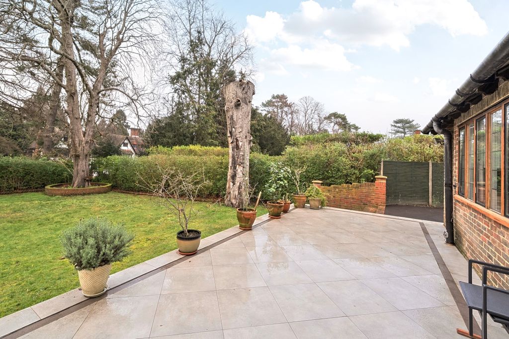 Property photo 3 of 20 1-696E50B434621-1...