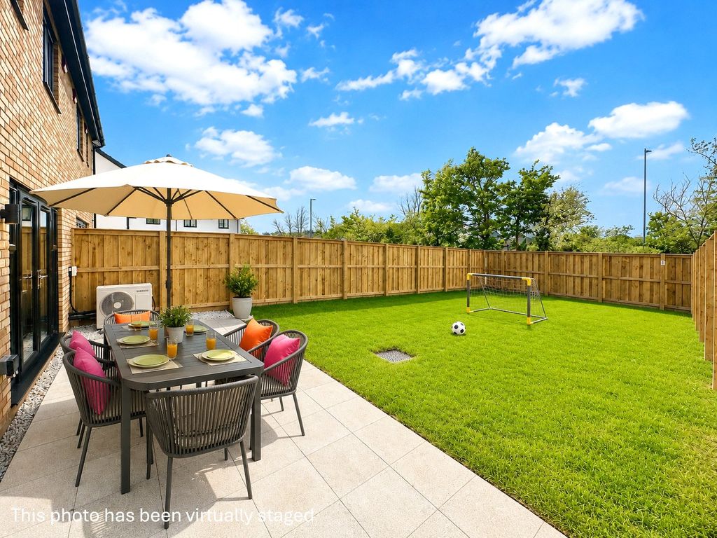 Property photo 3 of 13 3 - Picture No. 30
