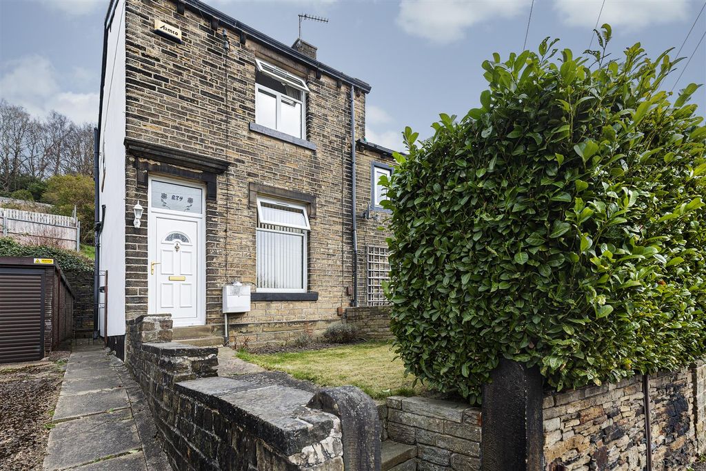 Property photo 1 of 28