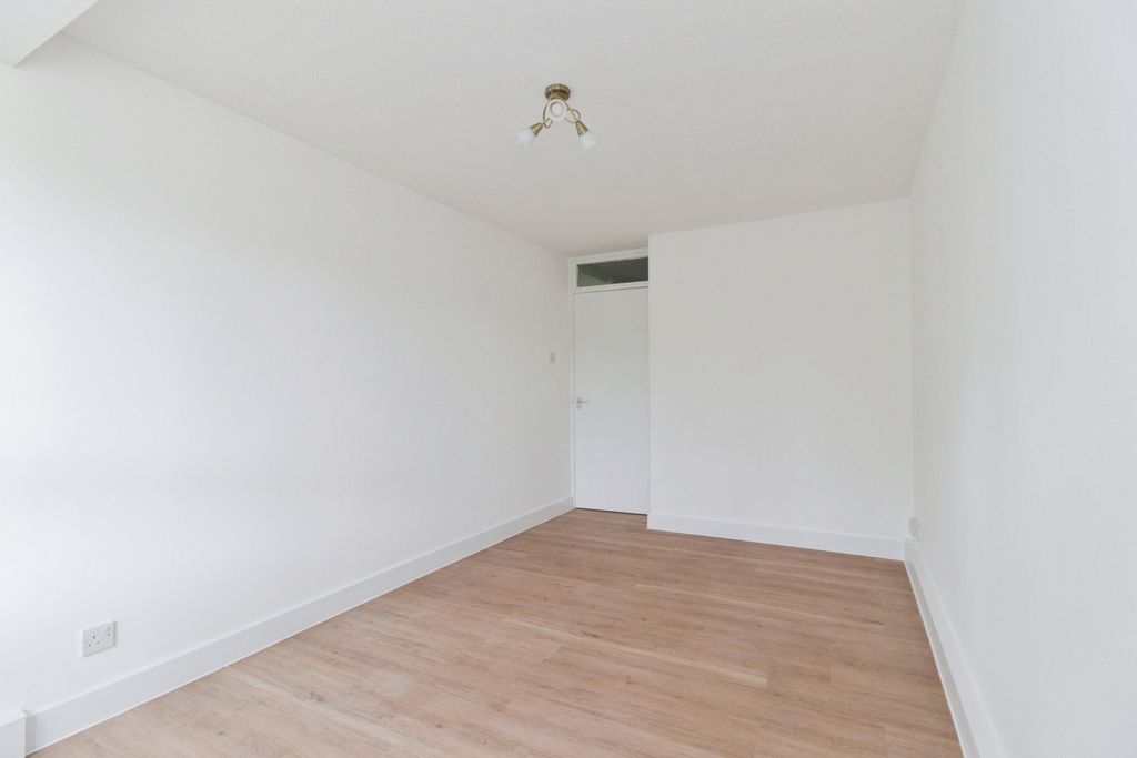 Property photo 3 of 14 Pbox-Img.Jpg