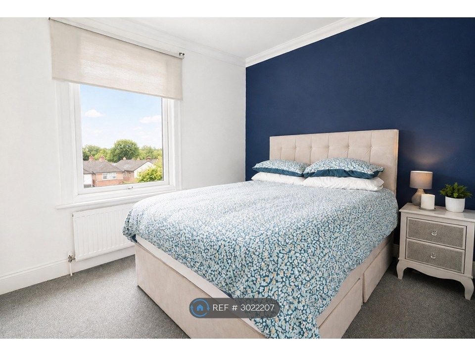 Property photo 2 of 11 Bed 1 With Fitted Wardrobes