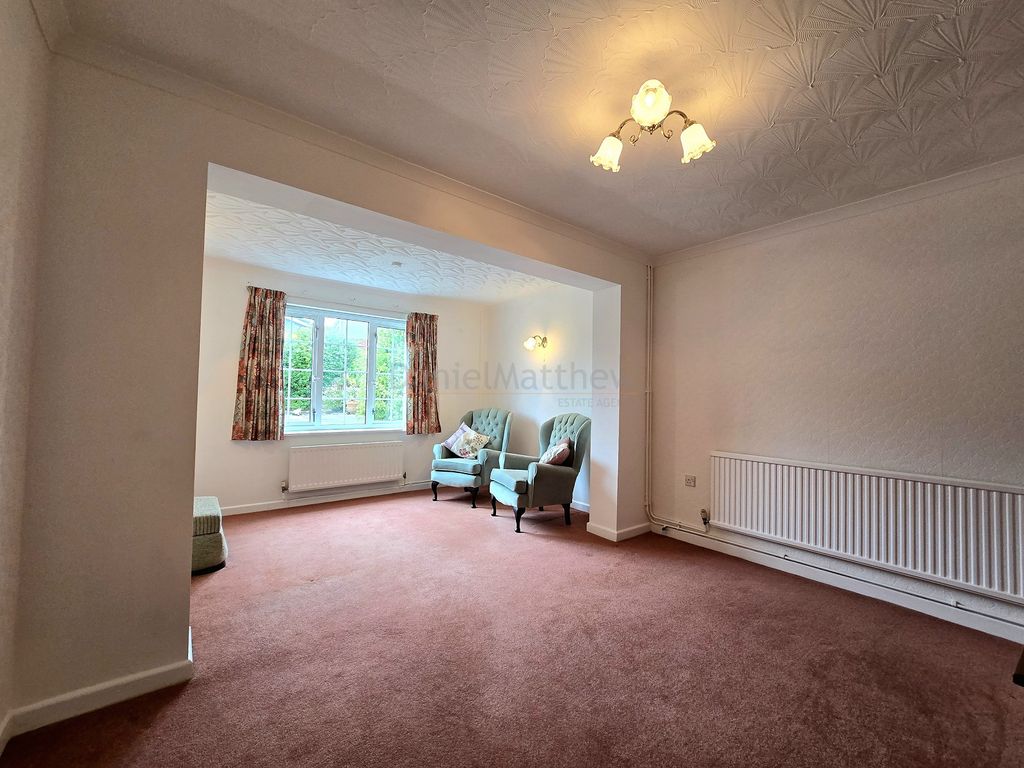 Property photo 3 of 23 Bedroom Downstairs