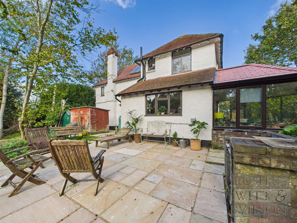 Property photo 3 of 43