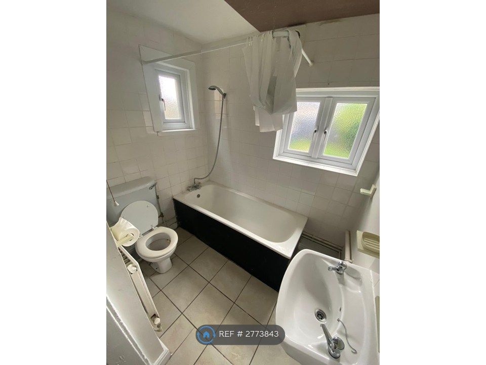 Additional image 15 of 6 bed terraced house to rentElizabeth Way, Cambridge CB4