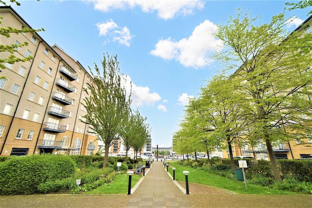 Additional image 17 of 2 bed flat for saleLower Burlington Road, Portishead. BS20