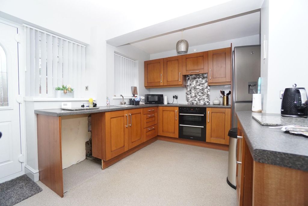 Property photo 2 of 19 Kitchen Diner