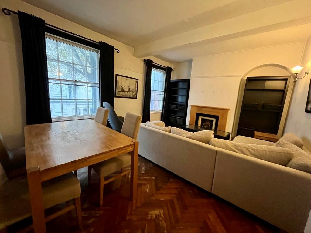 Property photo 1 of 5 Living Room