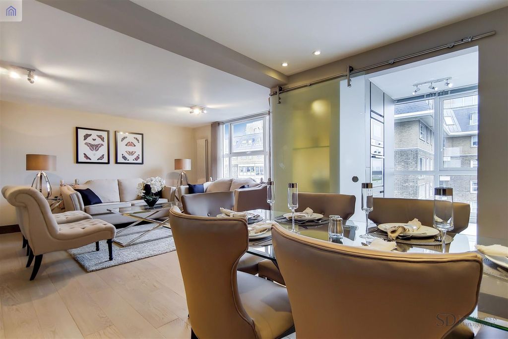 Property photo 1 of 6 1_Dining Room-0.Jpg