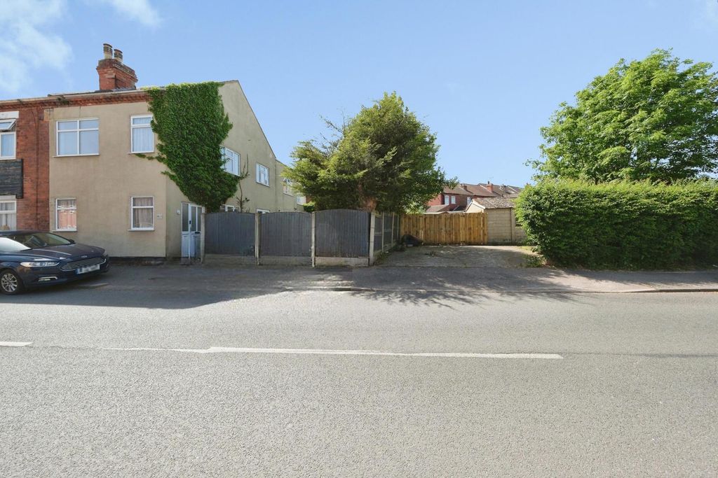 Property photo 1 of 19 Pbox-Img.Jpg