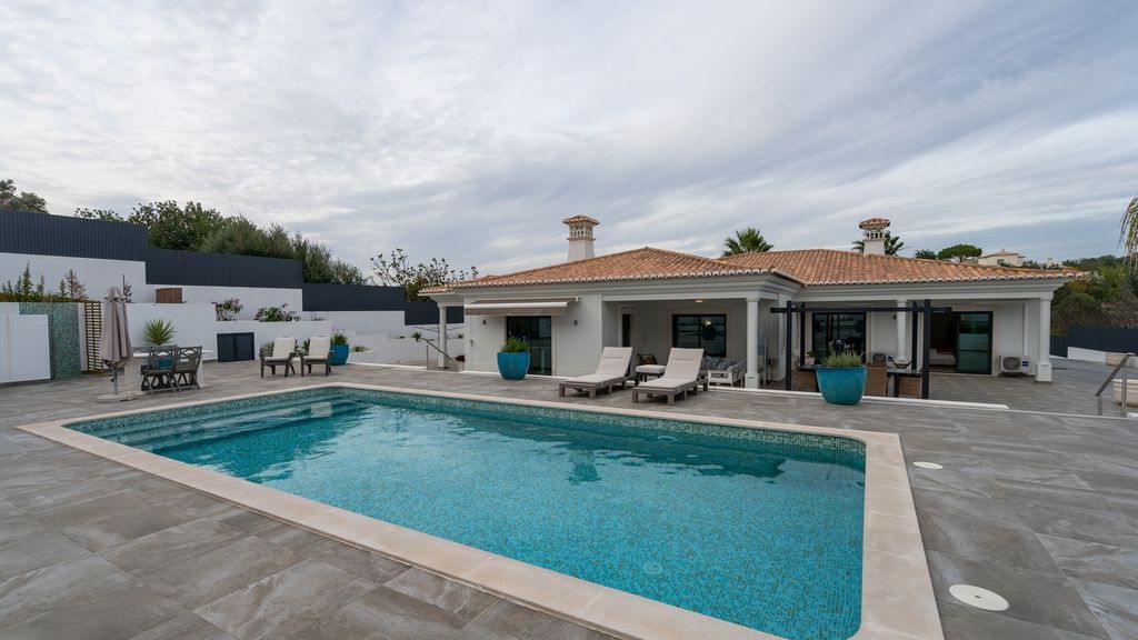 Property photo 3 of 26