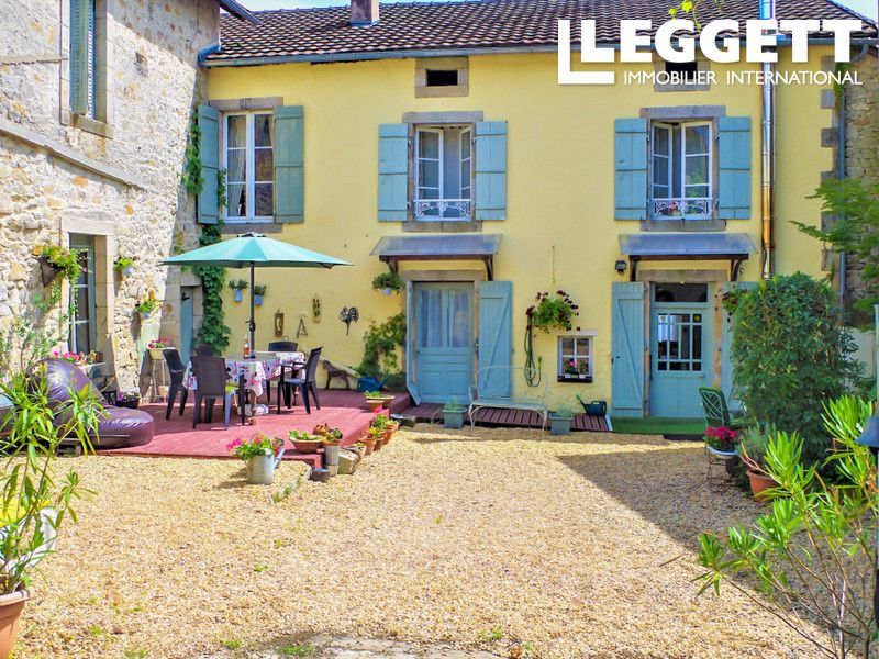 Property photo 2 of 10