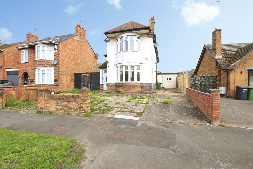 Property photo 1 of 20