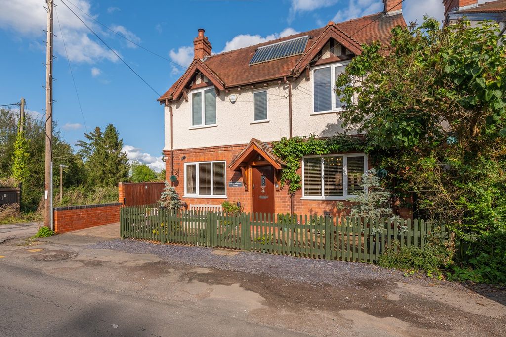 Property photo 1 of 35