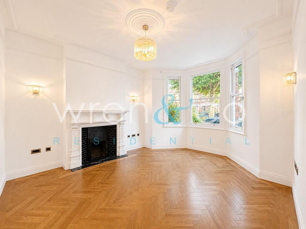 Property photo 3 of 15 Gallery