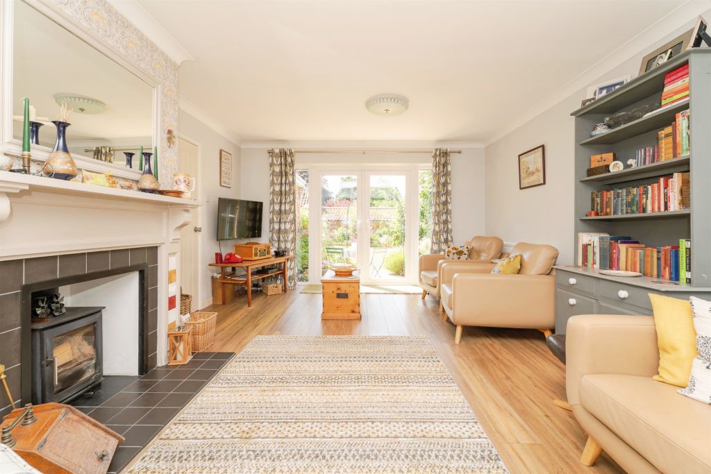 Property photo 2 of 16