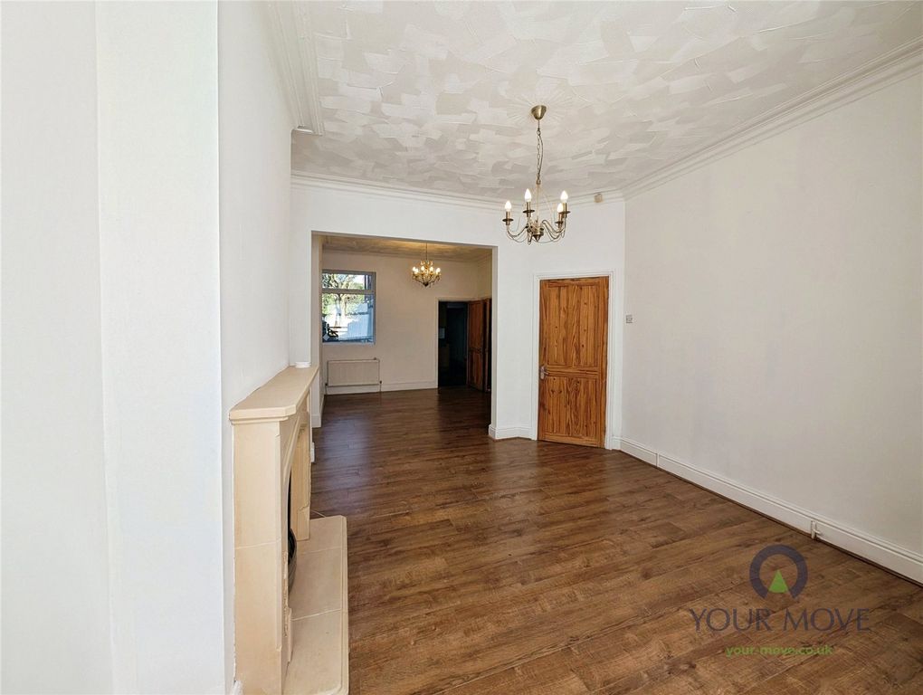 Property photo 2 of 14 Lounge/Dining Room