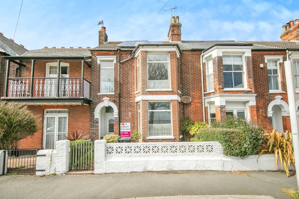 Property photo 1 of 16