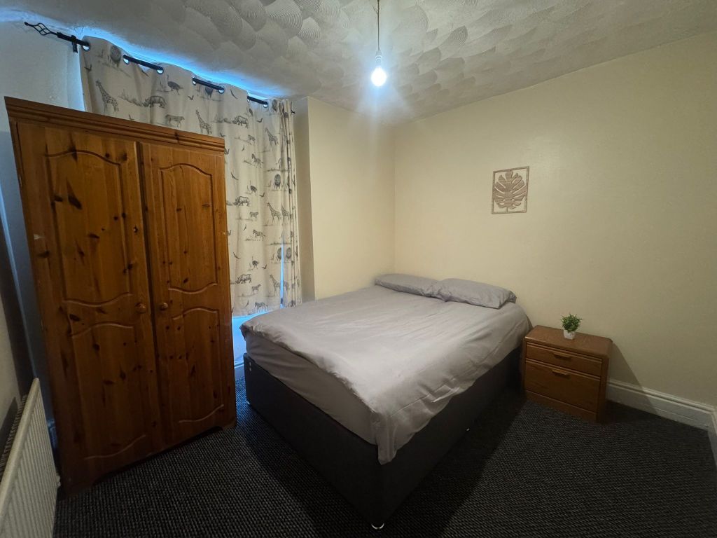 Property photo 2 of 3