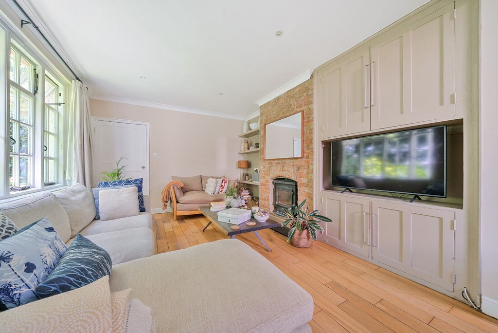 Property photo 2 of 21 1318948-14-686654...
