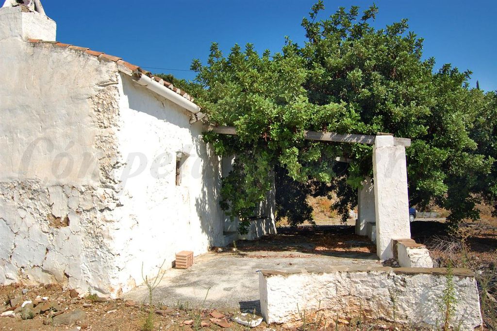 Property photo 1 of 12