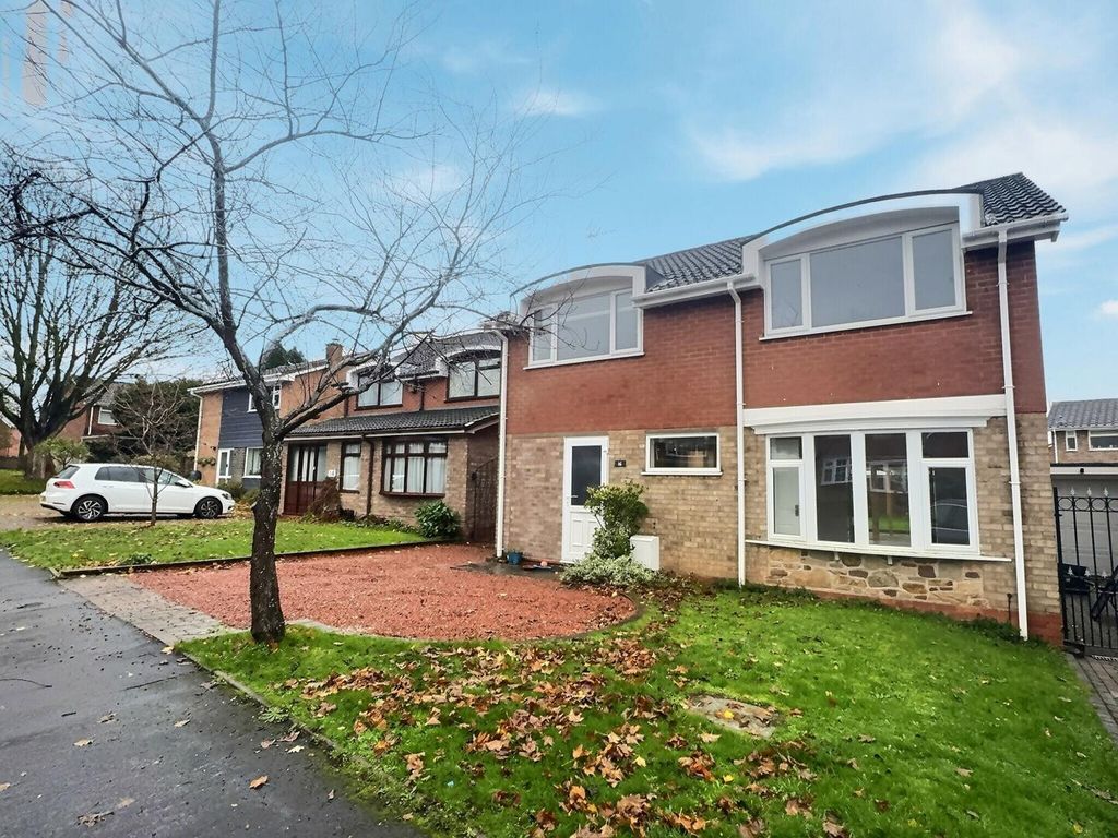 Property photo 1 of 15 Front (Exterior)