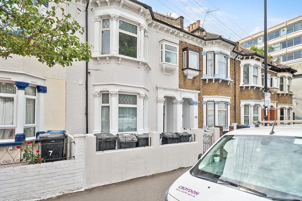 Property photo 1 of 16 Picture No. 21