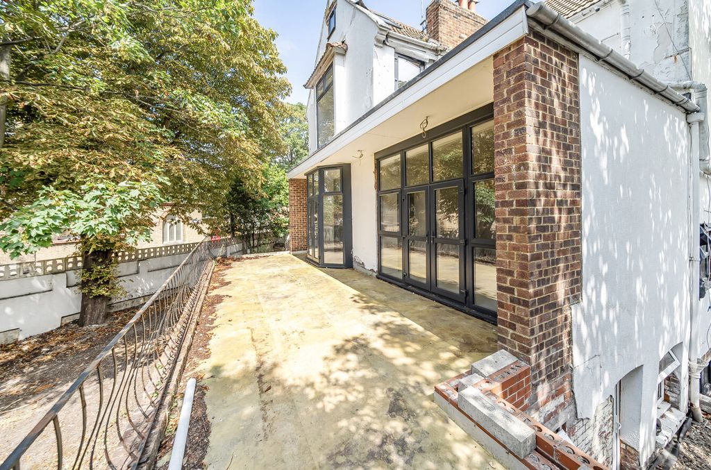 Property photo 1 of 18 1303209-10-68837B...