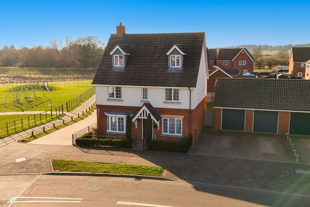 Property photo 1 of 31