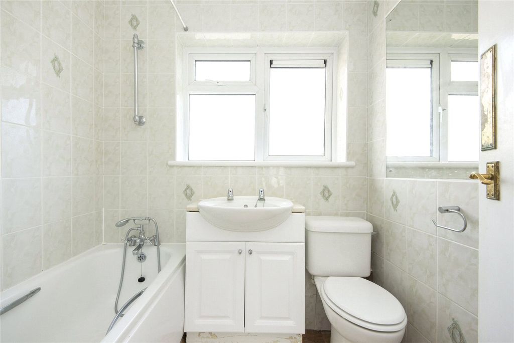 Property photo 3 of 7 Picture No. 04