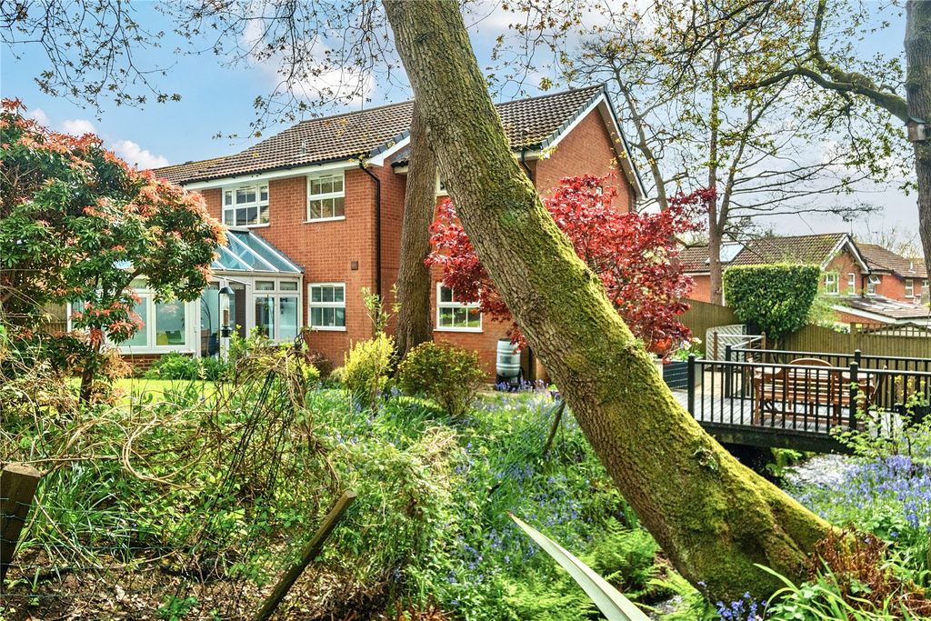 Additional image 20 of 4 bed detached house for saleHaslemere, Surrey GU27