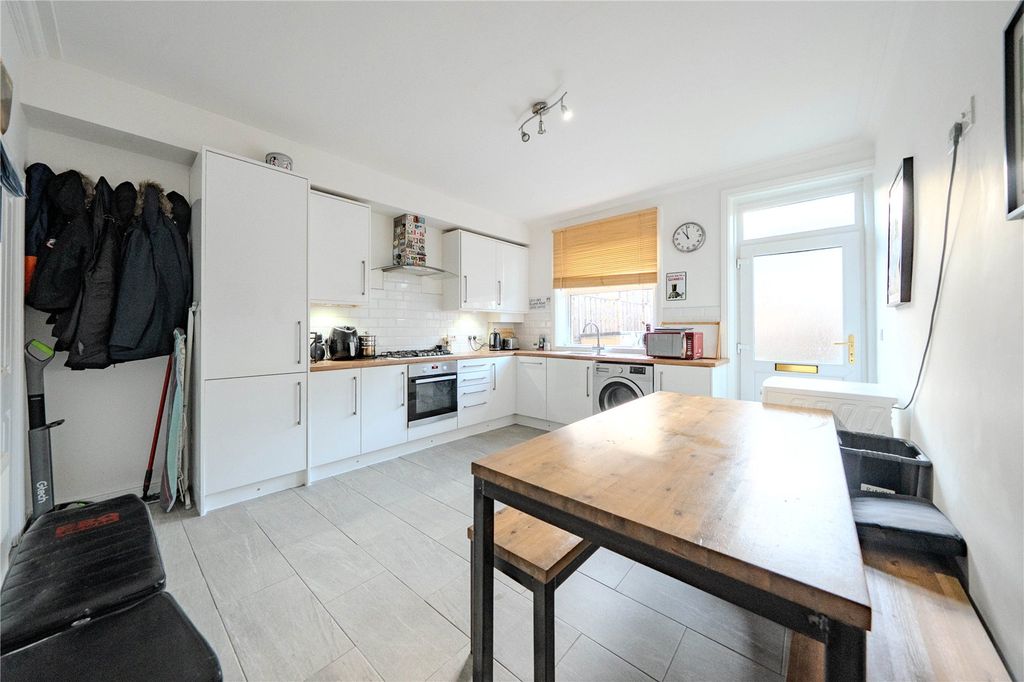 Property photo 3 of 16 Picture No. 03