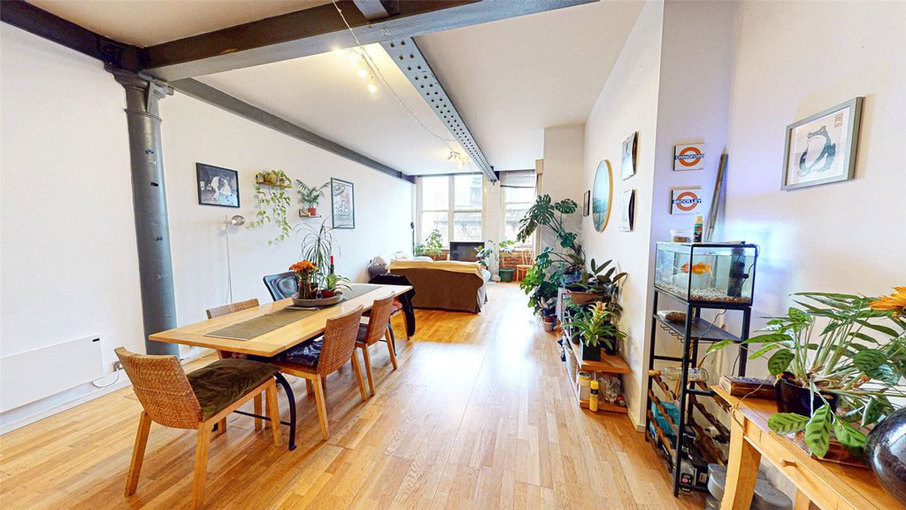 Property photo 1 of 11 Picture No. 04