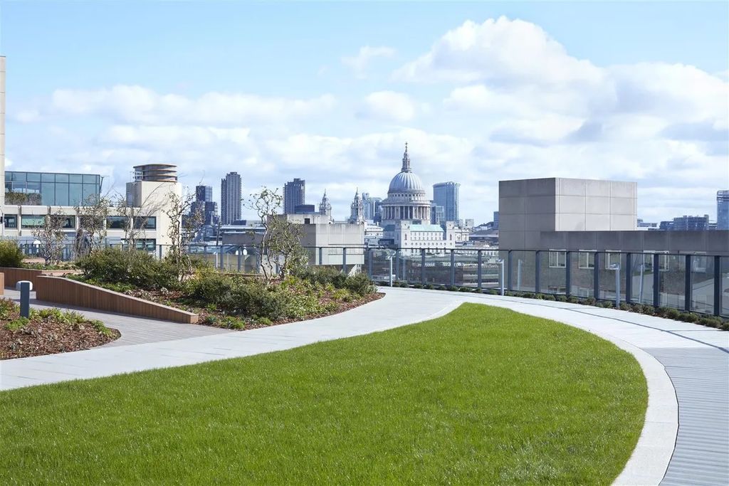 Property photo 3 of 20