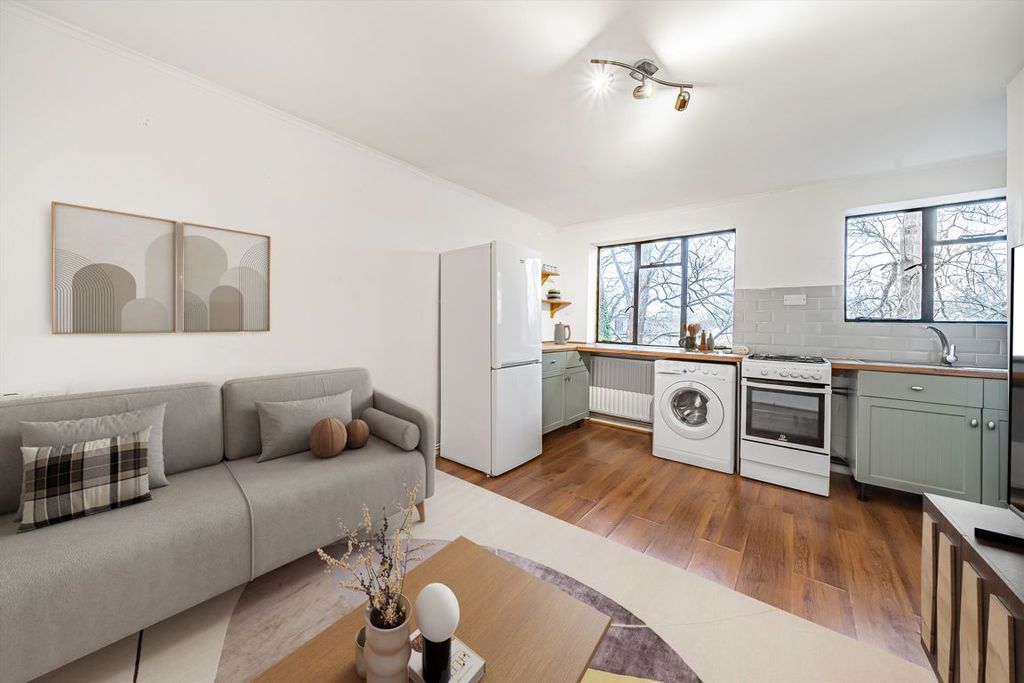 Property photo 3 of 4