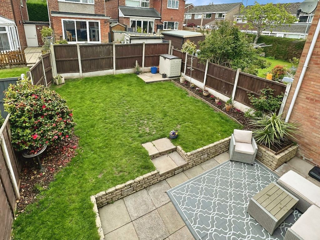Property photo 2 of 21 Garden