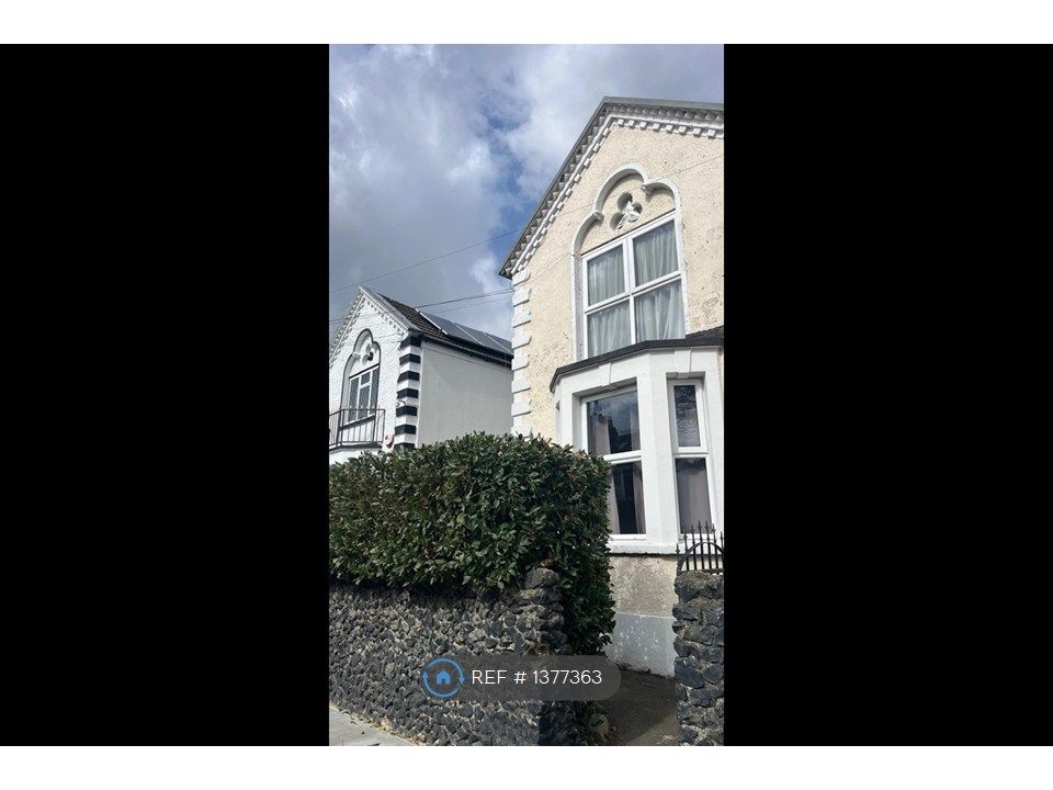 Property photo 2 of 24