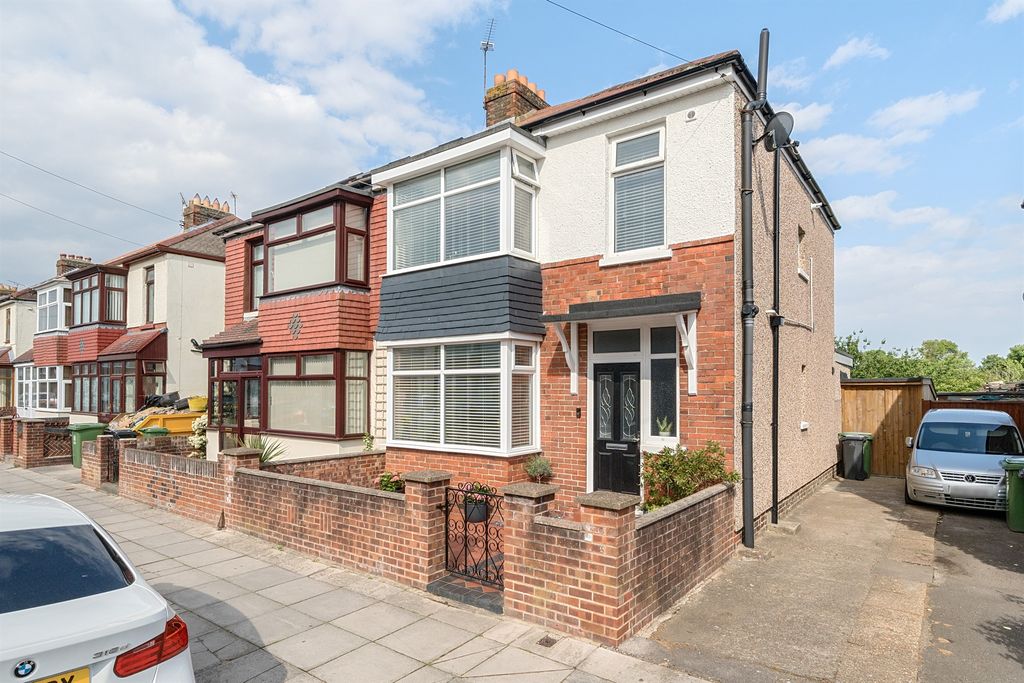 Property photo 1 of 15
