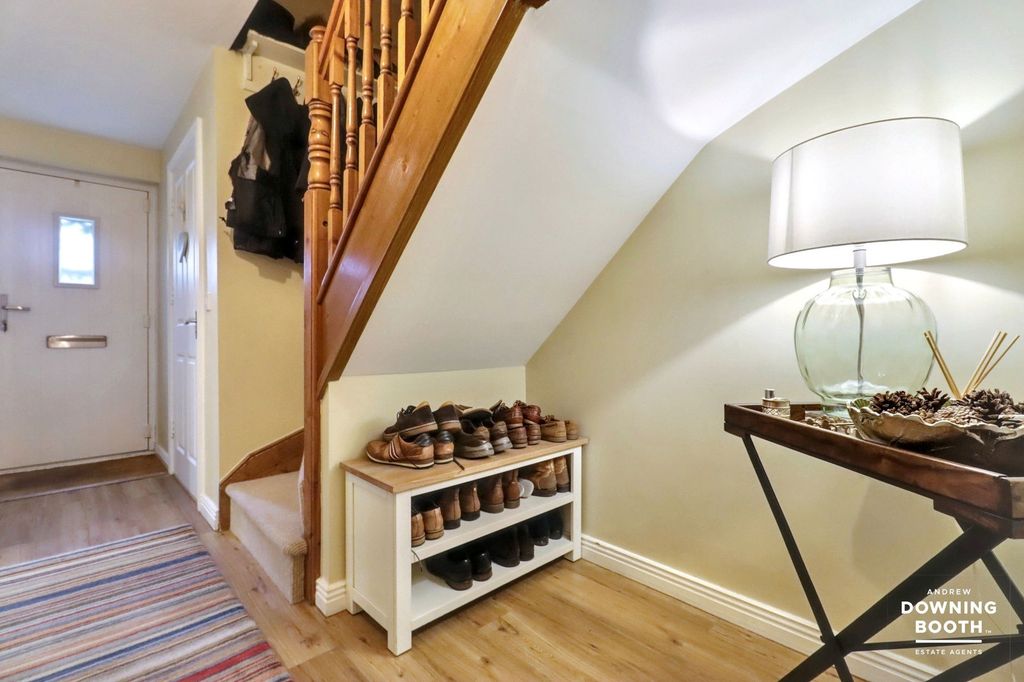 Property photo 2 of 30