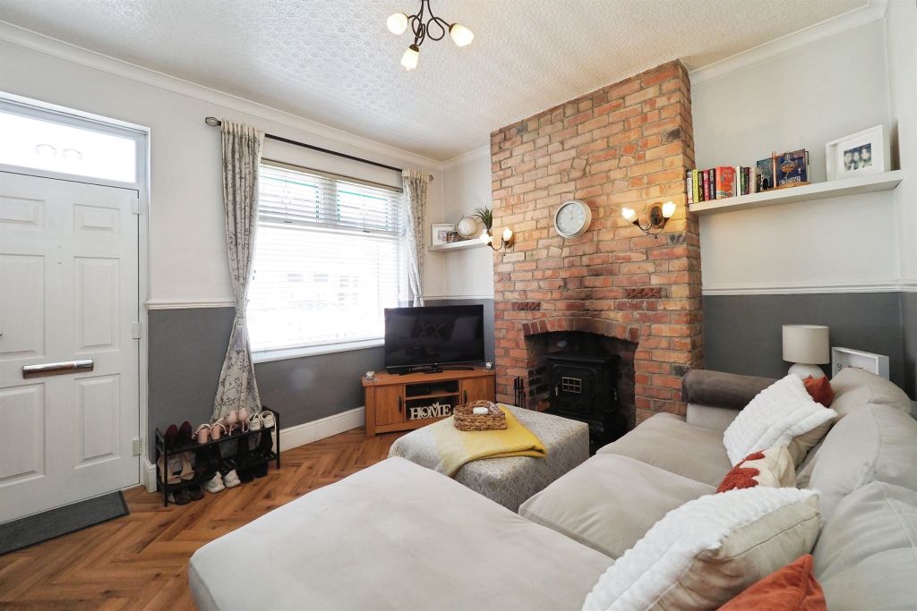 Property photo 2 of 17