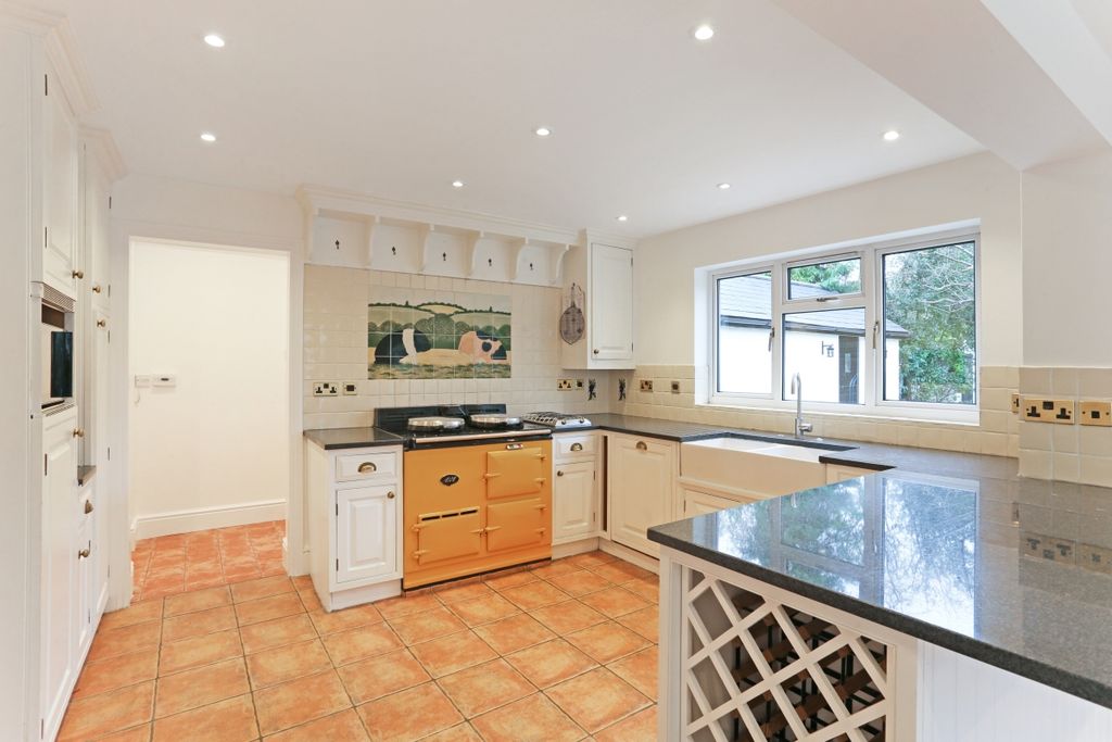 Property photo 2 of 15 3. Kitchen v1