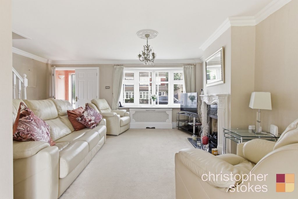 Property photo 2 of 15 4603003